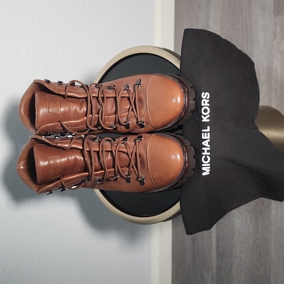 USED Michael Kors Leather Boots. Incredibly comfy boots with beautiful color. - Picture 1 of 16